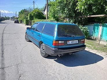 Транспорт: Volkswagen Passat Variant: 1990 г., 1.8 л, Кол менен иштөөчү, Бензин, Универсал — 2