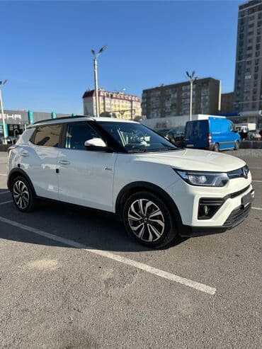 срочно продаю в связи с переездом: Ssangyong : 2020 г., 1.5 л, Бензин — 3