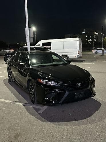 Toyota Camry: 2018 г., 2.5 л, Автомат, Бензин, Седан