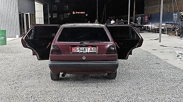 сиденье гольф 2: Volkswagen Golf: 1991 г., 1.8 л, Механика, Бензин, Хэтчбэк — 4