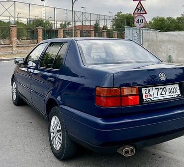 волсваген голв: Volkswagen Vento: 1993 г., 1.8 л, Автомат, Бензин, Седан — 10
