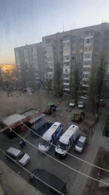 срочно сниму квартиру в районе кирком стром на долгий срок: 1 комната, 34 м², 105 серия, 1 этаж, Евроремонт — 1