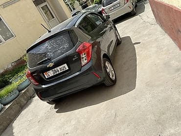 шевралета: Chevrolet Spark: 2017 г., 1 л, Автомат, Бензин, Хэтчбэк — 4