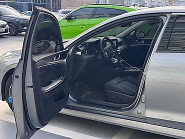 byd e5: Kia K5: 2023 г., Седан — 9