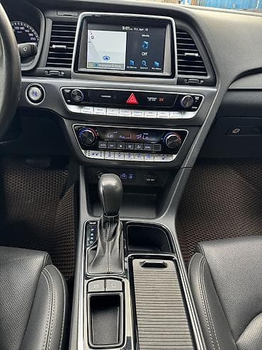 Продажа авто: Hyundai Sonata: 2018 г., 2 л, Автомат, Газ, Седан — 8