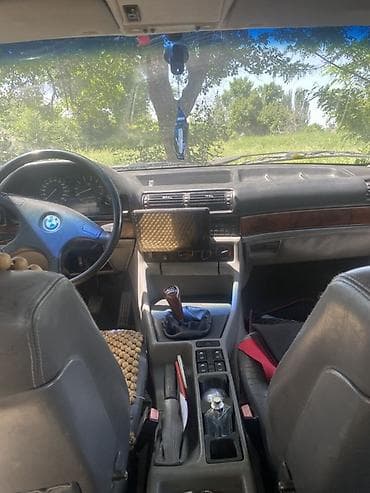 BMW: BMW 7 series: 1990 г., 3 л, Механика, Бензин, Седан — 3