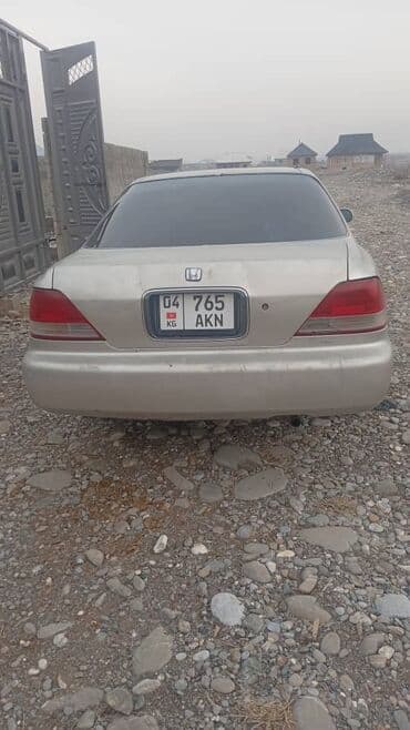 торнео аккорд: Автомобиль седан, белый цвет. Передний привод. Кузов с классической — 3