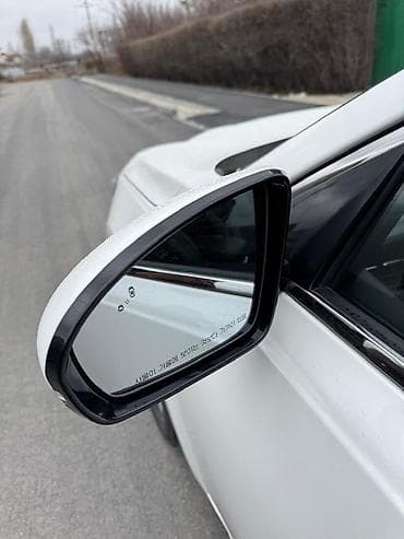 юиз: Kia Cadenza: 2019 г., 0.3 л, Автомат, Газ, Седан — 9
