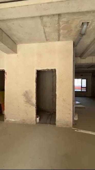 Кыймылсыз мүлк: Дүкөндөрдү сатуу Турак үйдө, 62 м², Даяр ПСО (өзү оңдоп түзөтүп бүтүү үчүн), Эшиги өзүнчө, 1 кабат — 4