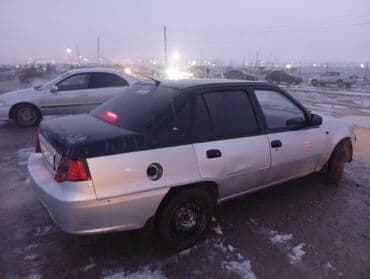 Daewoo Nexia: 2010 г., 1.5 л, Механика, Бензин, Седан