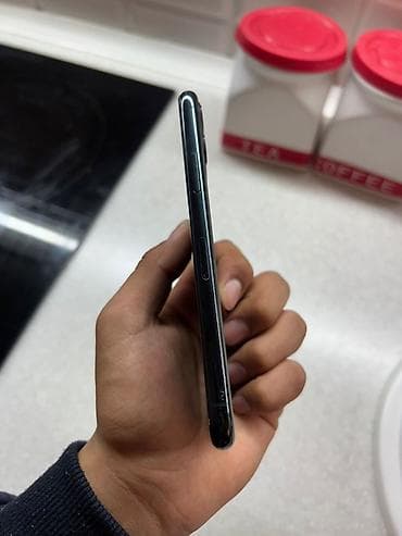 apple watch 8 серия: IPhone 11 Pro, Space Gray — 7