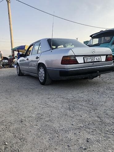 коллектор на ауди 100: Mercedes-Benz W124: 1989 г., 2.3 л, Механика, Бензин, Седан — 2