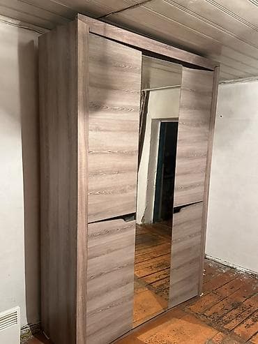 шкаф купе зеркальный: Шкаф купе, Б/у, С зеркалом, ЛДСП — 1