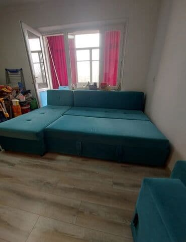 диваны турецкой: Угловой диван с обивкой приятного бирюзового цвета. Диван — 4