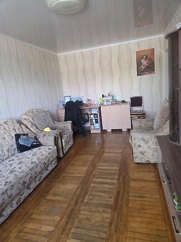 Квартиры: 2 комнаты, 40 м², Джал мкр (в т.ч. Верхний, Нижний, Средний) Хрущевка, 4 этаж, Косметический ремонт — 9