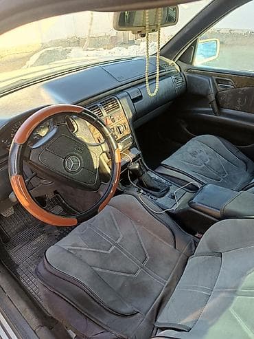 накладки w210: Mercedes-Benz E-Class: 1995 г., 2.3 л, Механика, Бензин, Седан — 4
