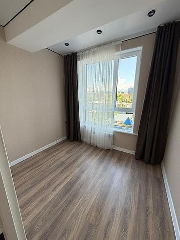room: 1 комната, 35 м², Элитка, 3 этаж, Евроремонт — 4