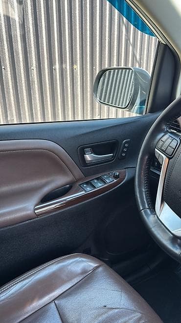 h 100: Toyota Sienna: 2018 г., 3.5 л, Автомат, Бензин, Минивэн — 9