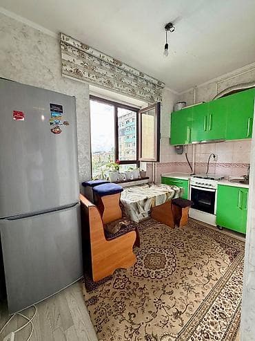 кант гостиница: 1 комната, 35 м², 105 серия, 5 этаж, Старый ремонт — 4