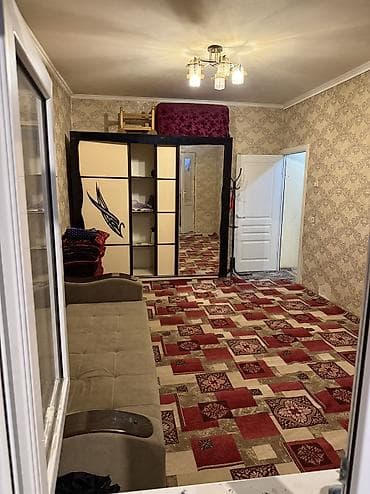 pro group: Сдаю однокомнатную квартиру семейным или девушкам. Адрес: г. Ош — 5