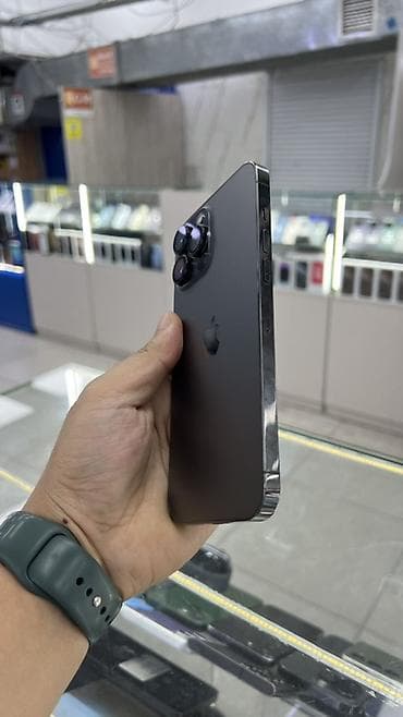 животные на продажу: IPhone 13 Pro Max, Б/у, 512 ГБ, Black Titanium, Защитное стекло, Чехол, 88 % — 4