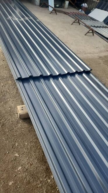 лист оцинковка купить: Профнастил темно-серого цвета с трапециевидными волнами — 1