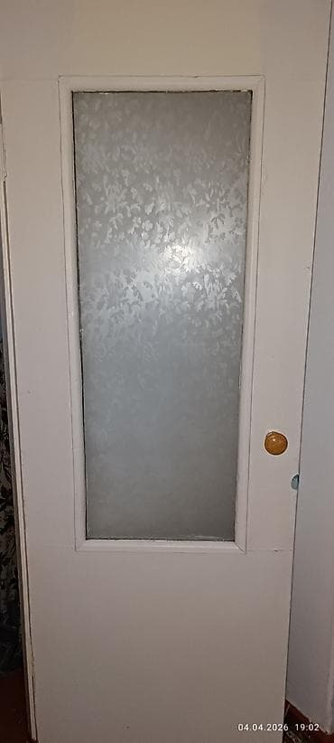 Межкомнатные двери (4 шт.) высота 2 метр ширина 80 см по 1000 сом at lalafo.kg Межкомнатные двери (4 шт.) высота 2 метр ширина 80 см по 1000 сом