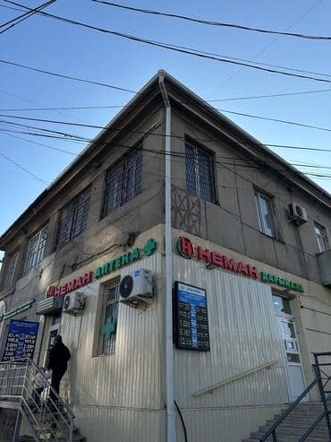 двухэтажные дома: 3 комнаты, 84 м², Сталинка, 2 этаж, Косметический ремонт — 1