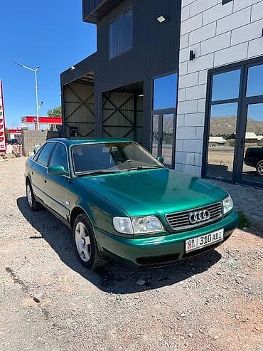 Audi A6: 1995 г., 2.6 л, Механика, Бензин, Седан