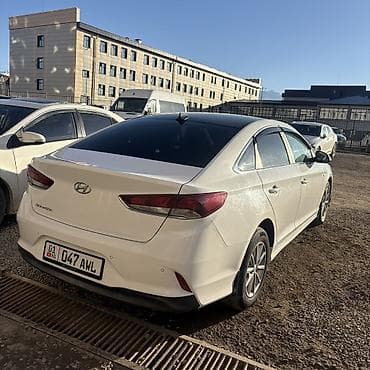 Продажа авто: Hyundai Sonata: 2020 г., Автомат, Седан — 4
