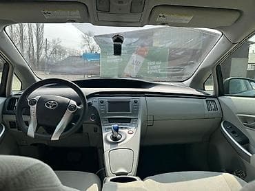 таета матрикс: Toyota Prius: 2015 г., 1.8 л, Автомат, Гибрид, Хэтчбэк — 5