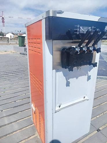 Жаны Профессиональный аппарат для мягкого мороженого YKF‑8228 -