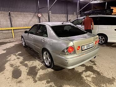 крыло калдина: Toyota Altezza: 2002 г., Автомат, Седан — 5