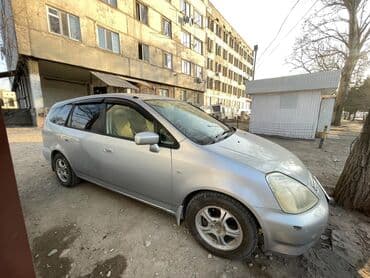 крутые машины: Honda Stream: 2002 г., Универсал — 1