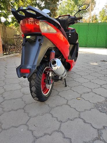 e bike: Тип скутера 80 куб. см, Бензин, Б/у — 5