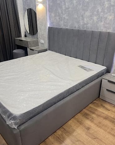 мягкое изголовье кровати: Кровать двуспальная с мягким изголовьем - Современный дизайн: высокое — 1