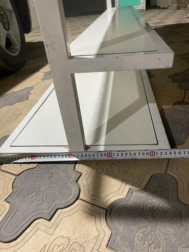 оборудование для бутика: Продаю полку для бутика очень в хорошем состоянии — 8