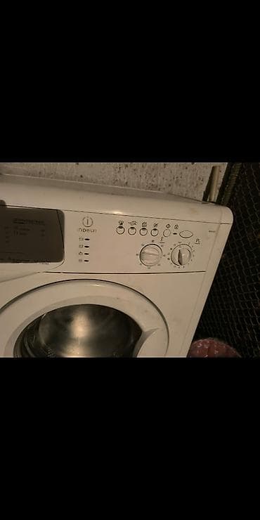Техника для уборки: Стиральная машина Indesit бу не рабочая. на запчасти — 3