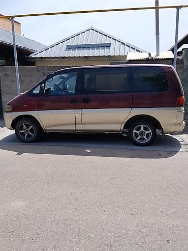 Mitsubishi Space Gear: 1996 г., 2 л, Механика, Бензин, Минивэн at lalafo.kg Mitsubishi Space Gear: 1996 г., 2 л, Механика, Бензин, Минивэн