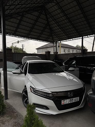 infinity fx: Honda Accord: 2019 г., 2 л, Бензин, Седан — 4