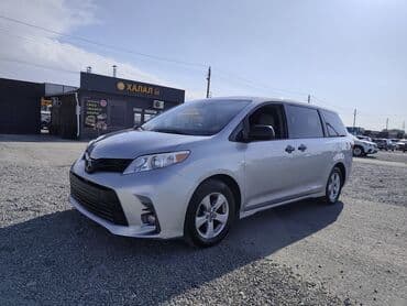 срочно продаю в связи с переездом: Toyota Sienna: 2019 г., 3.5 л, Автомат, Бензин, Минивэн — 2