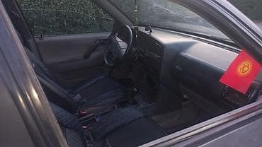 опель вектора с: Volkswagen Passat CC: 1989 г. — 6