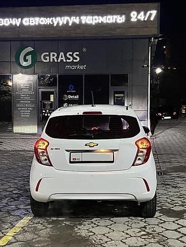 Chevrolet Spark: 2019 г., 1 л, Автомат, Бензин, Хэтчбэк — 3