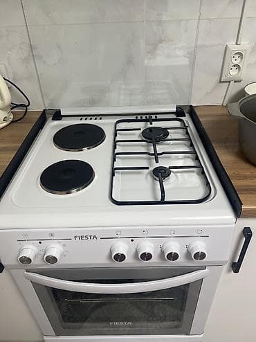 Печи, плиты: Газовая плита FIESTA, белая. Почти новая . - Тип: напольная газовая — 2