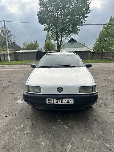 авто подголовник: Volkswagen Passat: 1993 г., 1.8 л, Универсал — 1