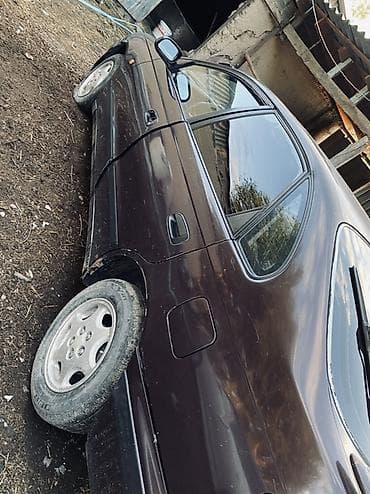 авто на вкуп: Toyota Carina E: 1994 г., 1.6 л, Механика, Бензин, Седан — 1