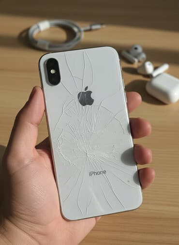 IPhone X, Б/у, 256 ГБ, Белый, Чехол at lalafo.kg IPhone X, Б/у, 256 ГБ, Белый, Чехол