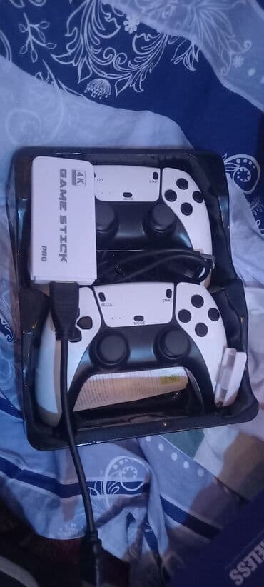 диск ufc 4: Игровая приставка Game Stick Pro 4K с двумя беспроводными геймпадами — 3