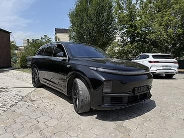 Lixiang L7: 2023 г., 1.5 л, Гибрид — 2