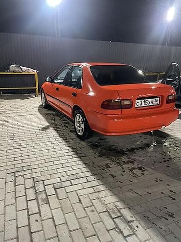 кассеты аудио: Honda Civic: 1993 г., 1.5 л, Автомат, Бензин, Седан — 3